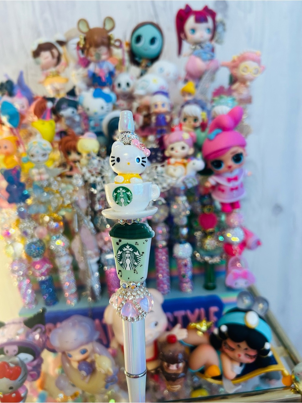 Hello Kitty x Starbucks Charm Pen - White & Green